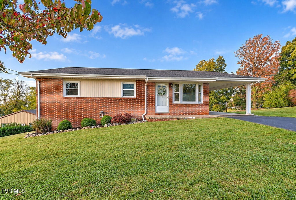 Photo of 540 Rogers Avenue, Kingsport, TN 37660 (MLS # 10002157)