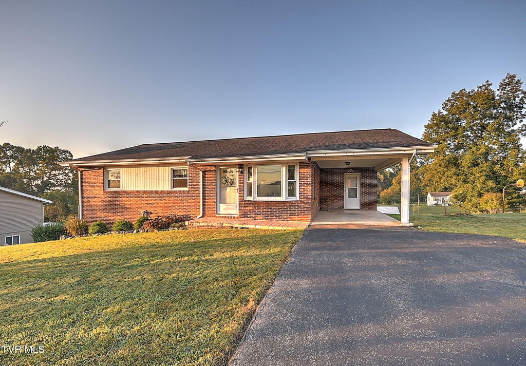 Photo of 540 Rogers Avenue, Kingsport, TN 37660 (MLS # 10002157)