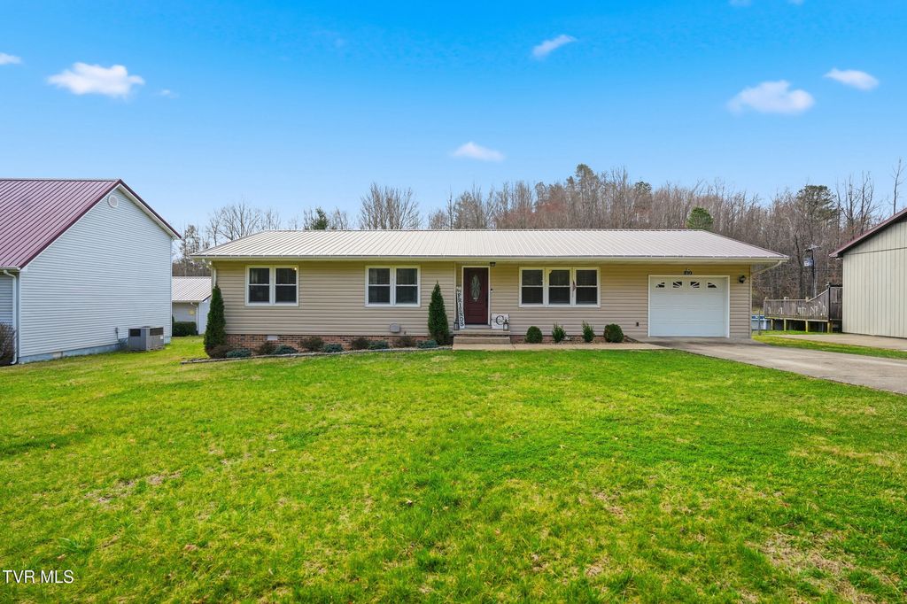 Photo of 413 Fraley Avenue, Duffield, VA 24244 (MLS # 9992069)