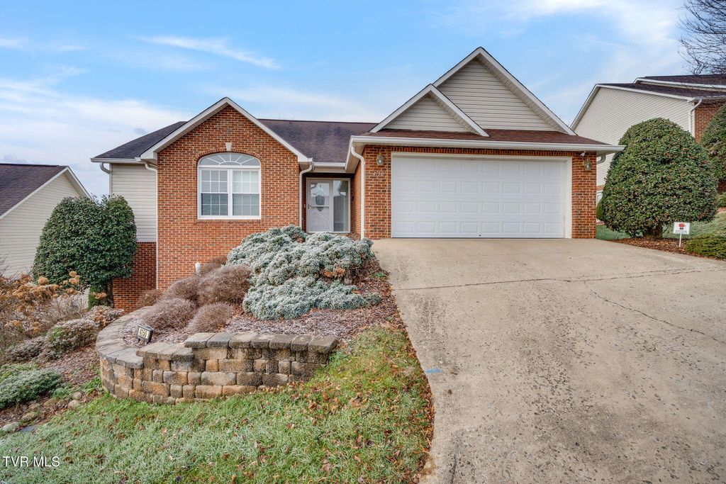 Photo of 4150 Cooks Point, Kingsport, TN 37664 (MLS # 9989011)