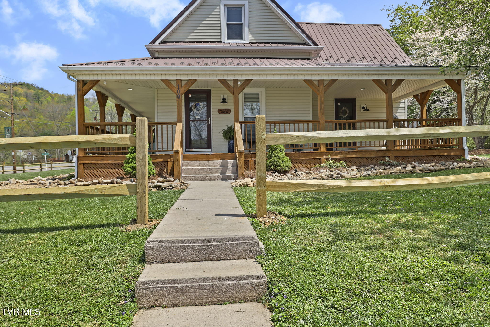 100 Railroad Avenue, Damascus, Virginia image 8