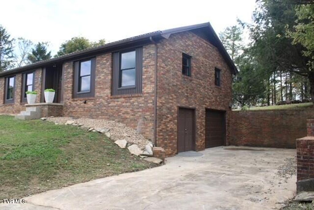 Photo of 508 Carolina Street, Church Hill, TN 37642 (MLS # 9987540)