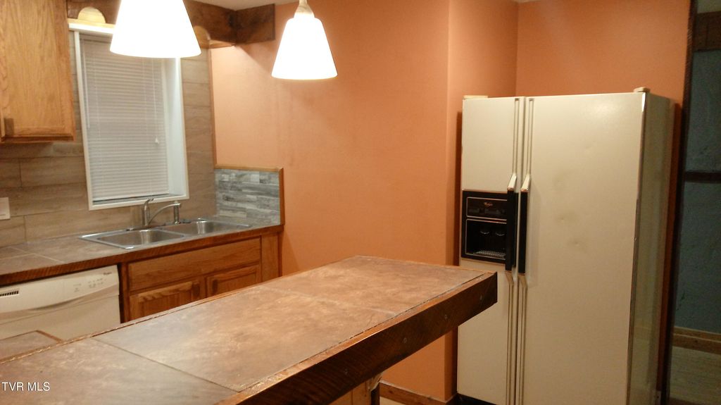 Photo of 2814 Anderson Street Ext Ext, Bristol, TN 37620 (MLS # 9983291)