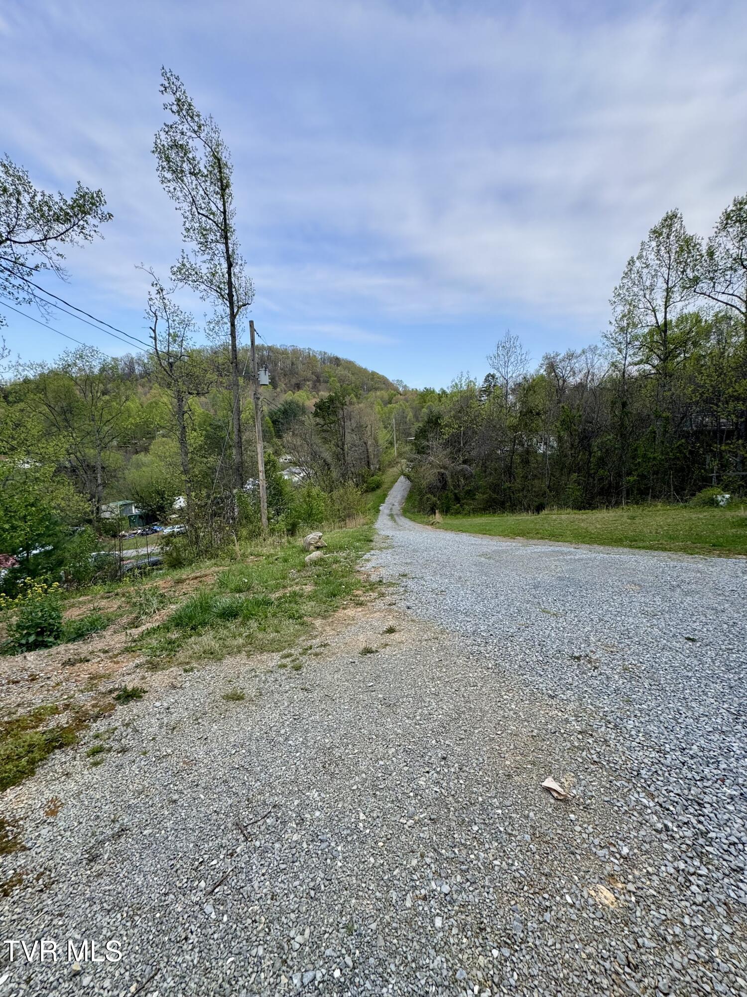 308 Chambers Drive, Elizabethton, Tennessee image 3