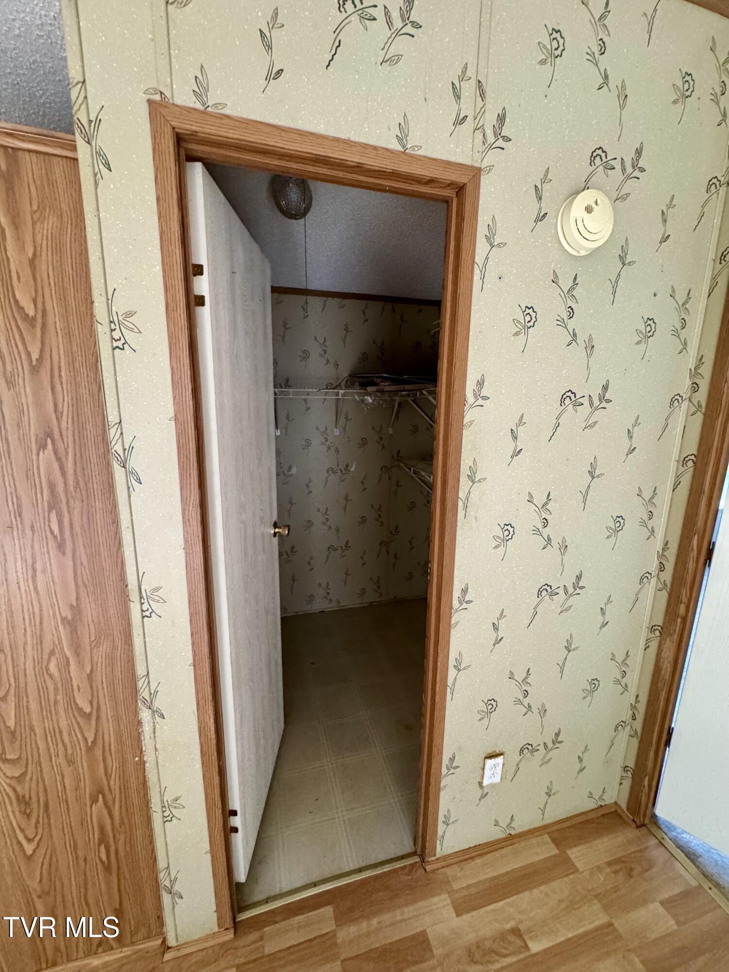 308 Chambers Drive, Elizabethton, Tennessee image 11