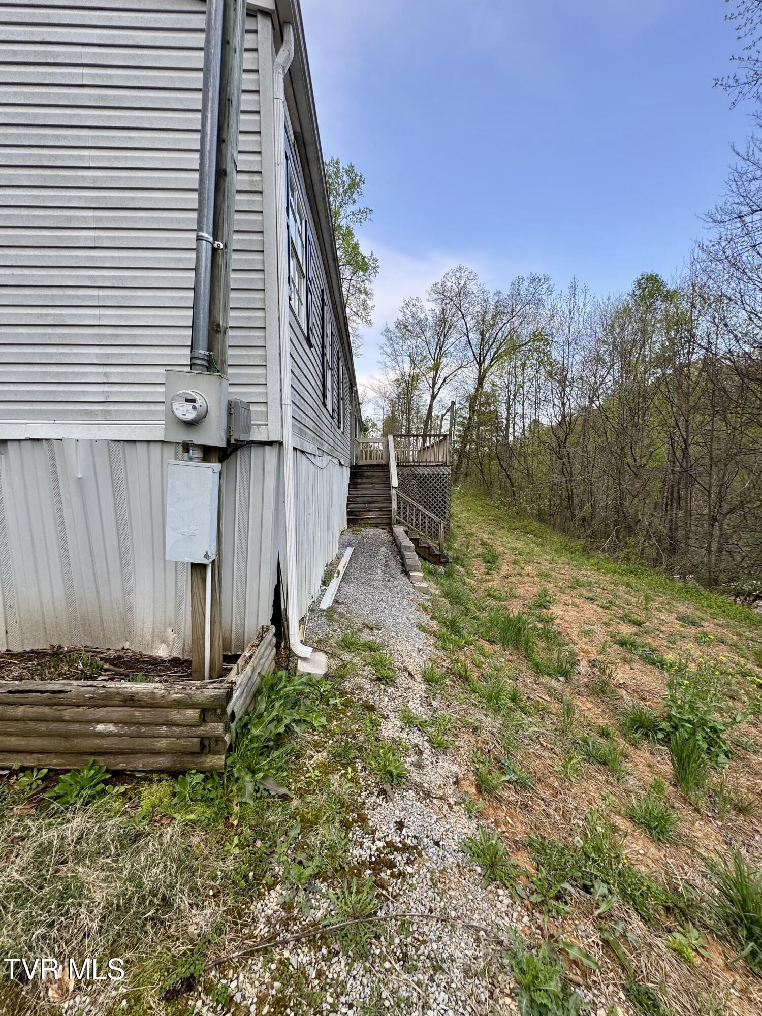 308 Chambers Drive, Elizabethton, Tennessee image 4