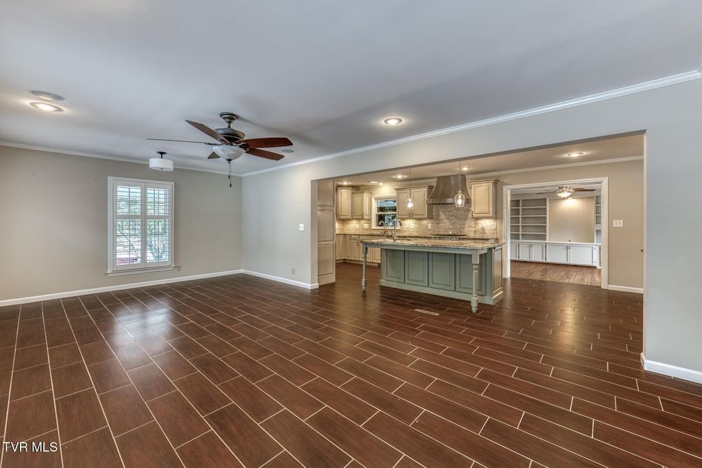 Photo of 605 Hillrise Boulevard, Johnson City, TN 37601 (MLS # 9990954)