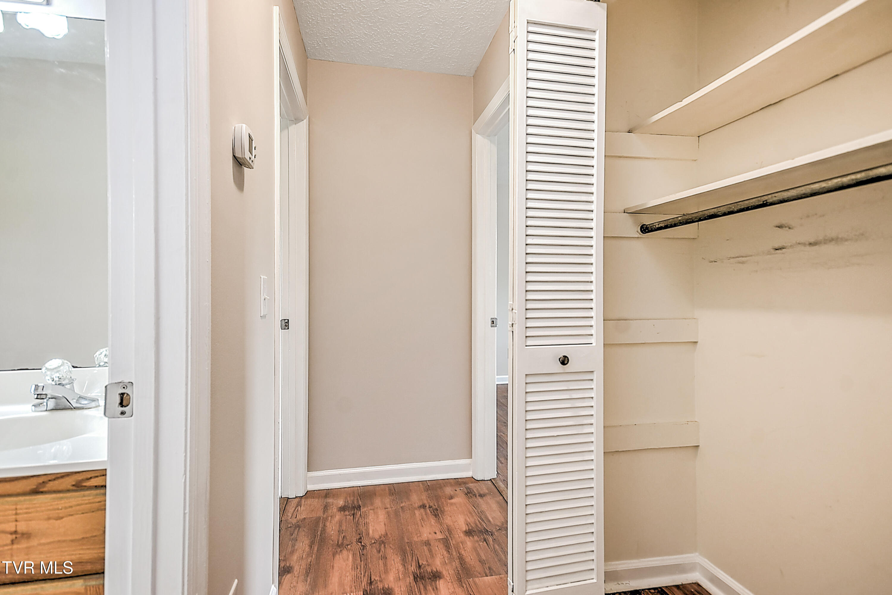 5524  A Carters Valley Road, Mount Carmel, Tennessee image 16