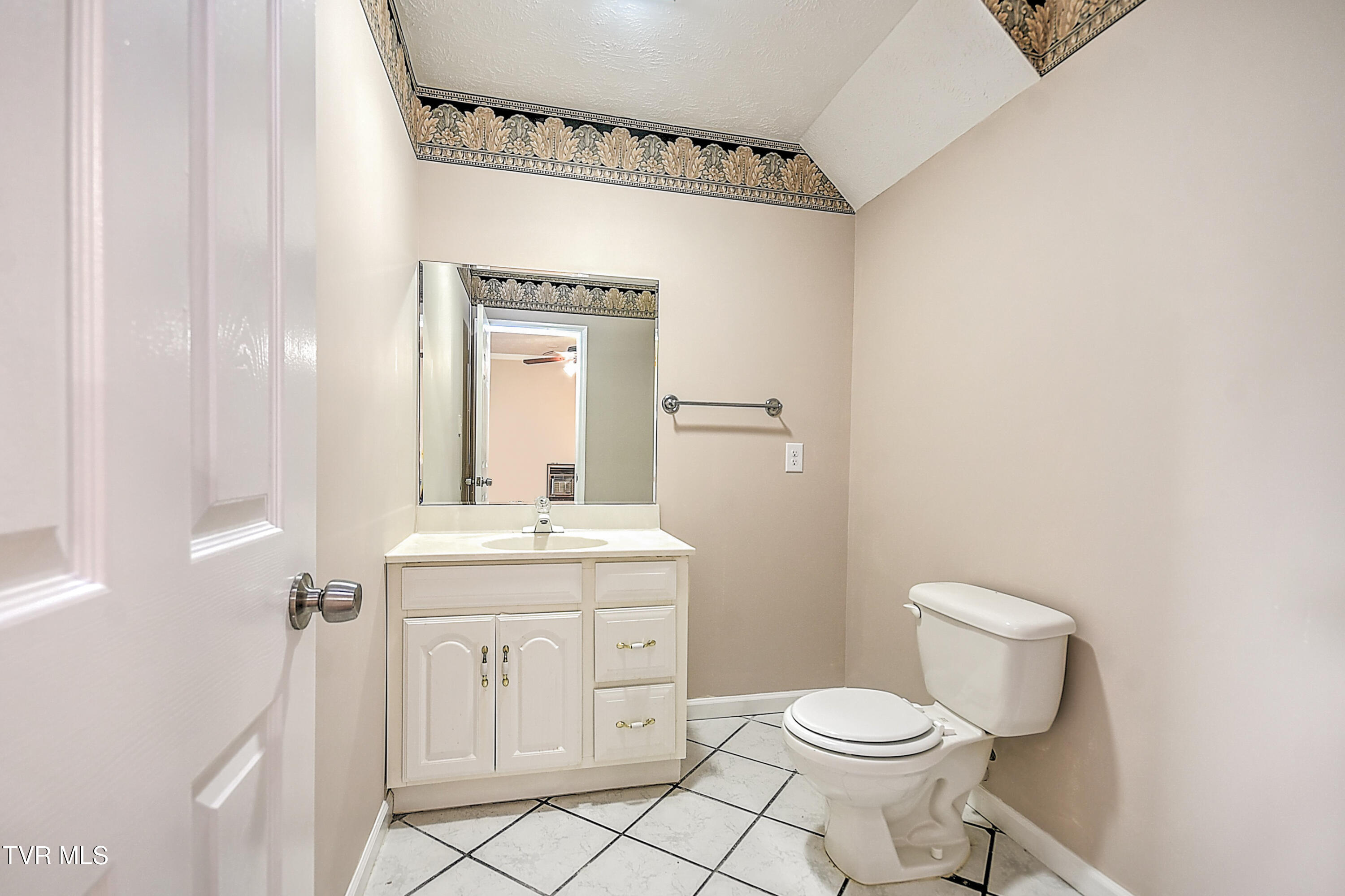 5524  A Carters Valley Road, Mount Carmel, Tennessee image 32