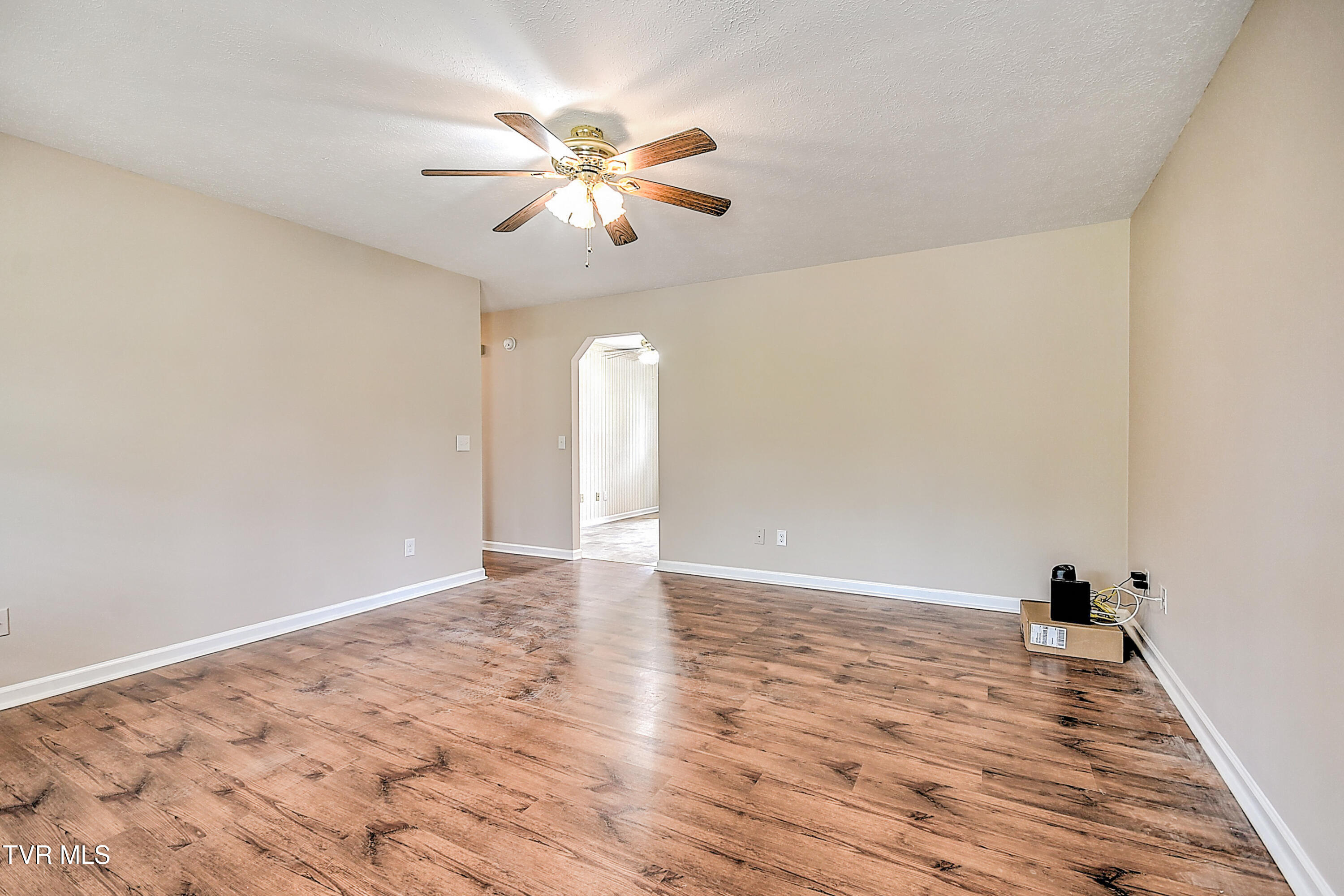 5524  A Carters Valley Road, Mount Carmel, Tennessee image 4