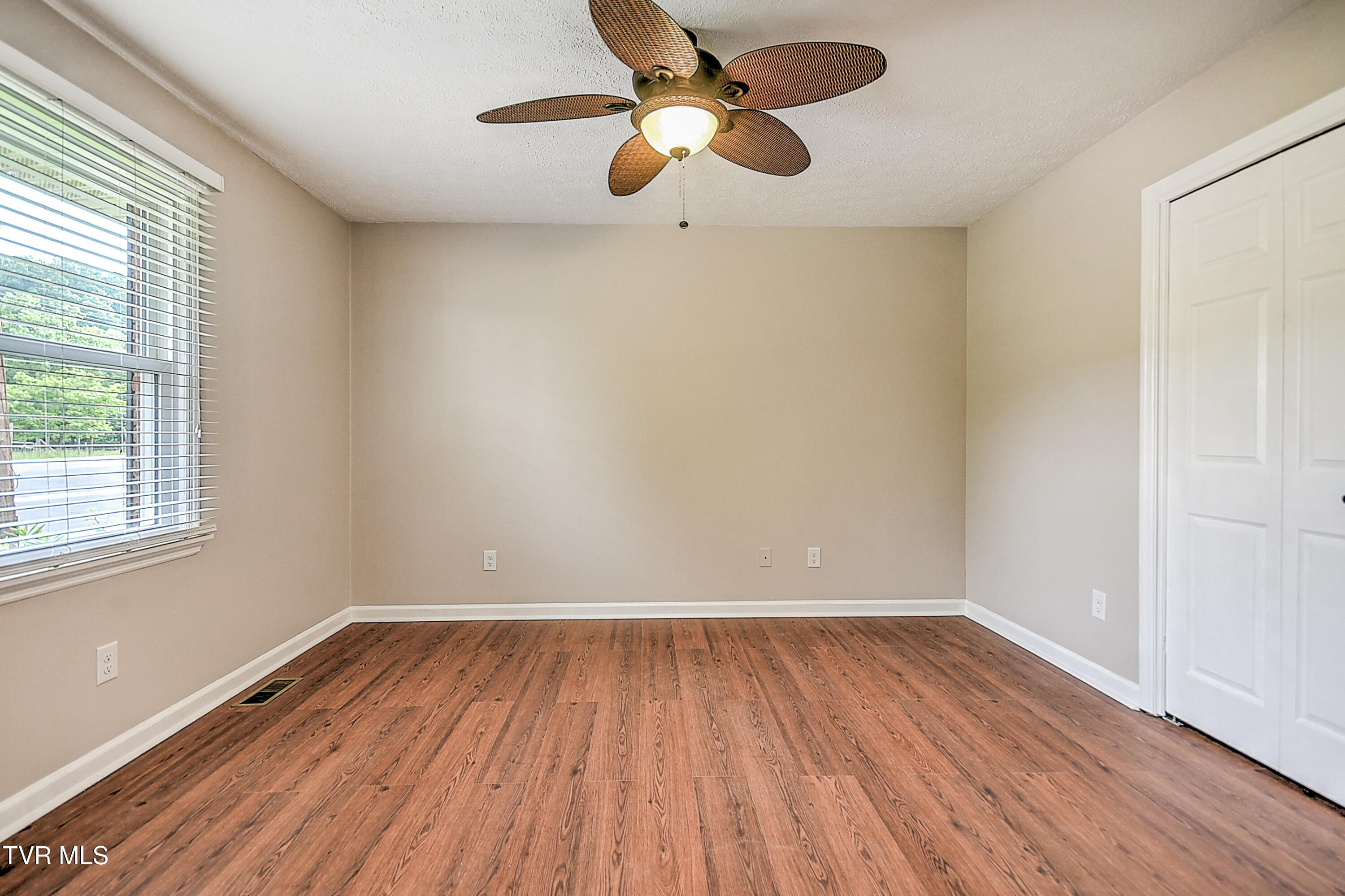 5524  A Carters Valley Road, Mount Carmel, Tennessee image 18