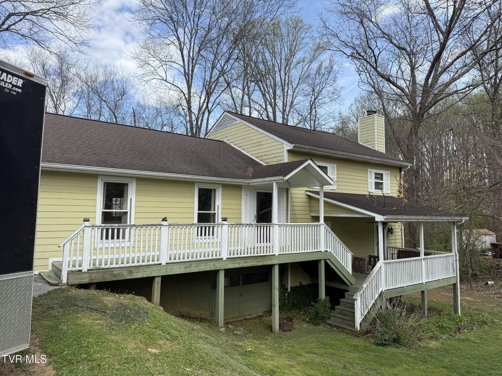 Photo of 5 Overlook Court, Johnson City, TN 37604 (MLS # 9993444)