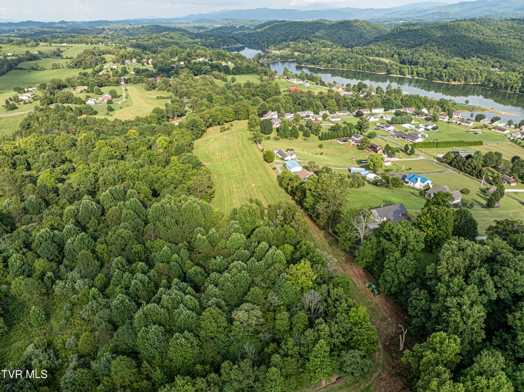 Photo of Tbd Lake Crest Drive, Abingdon, VA 24211 (MLS # 10002036)