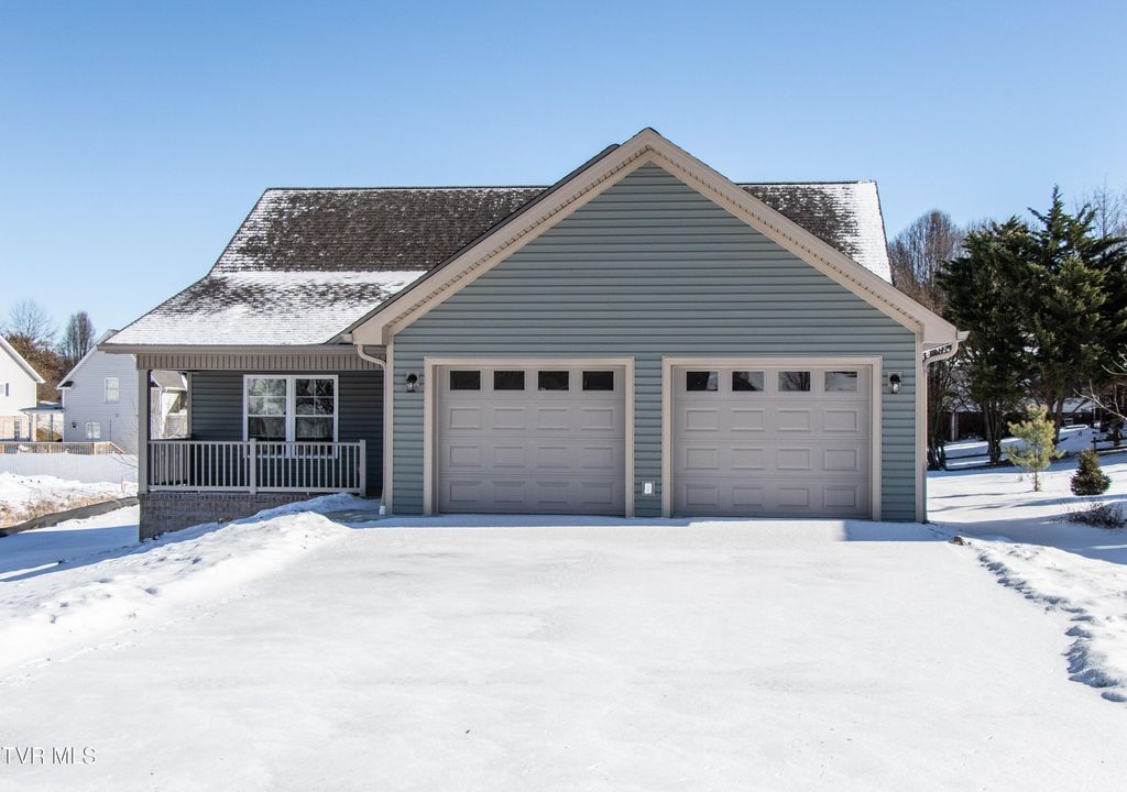 Photo of 17140 Sedona Drive, Abingdon, VA 24211 (MLS # 9990966)