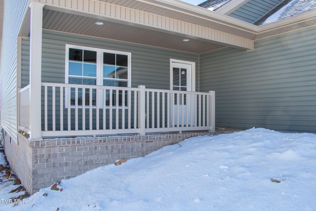 Photo of 17140 Sedona Drive, Abingdon, VA 24211 (MLS # 9990966)