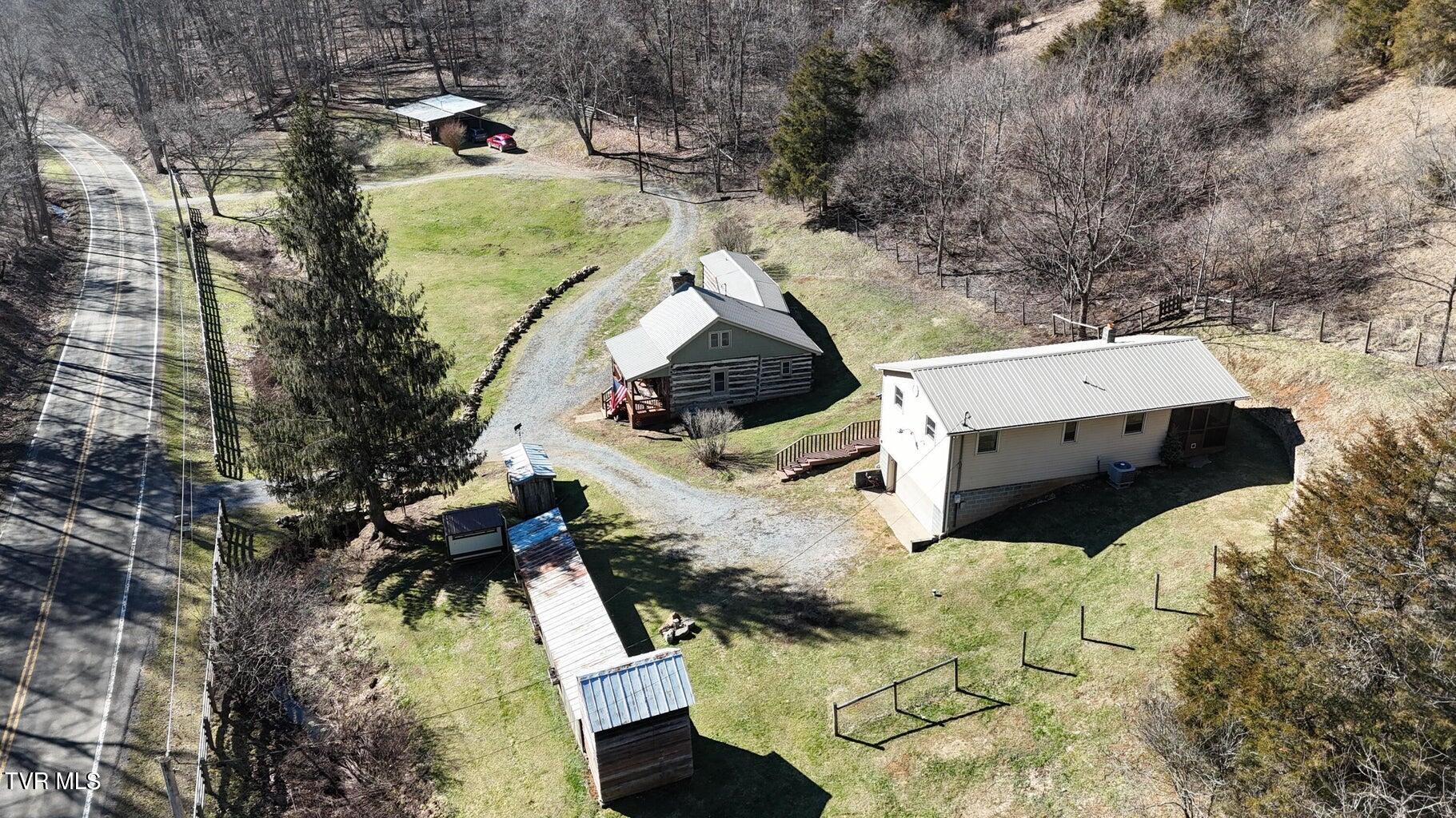 7697 Blue Grass Trail