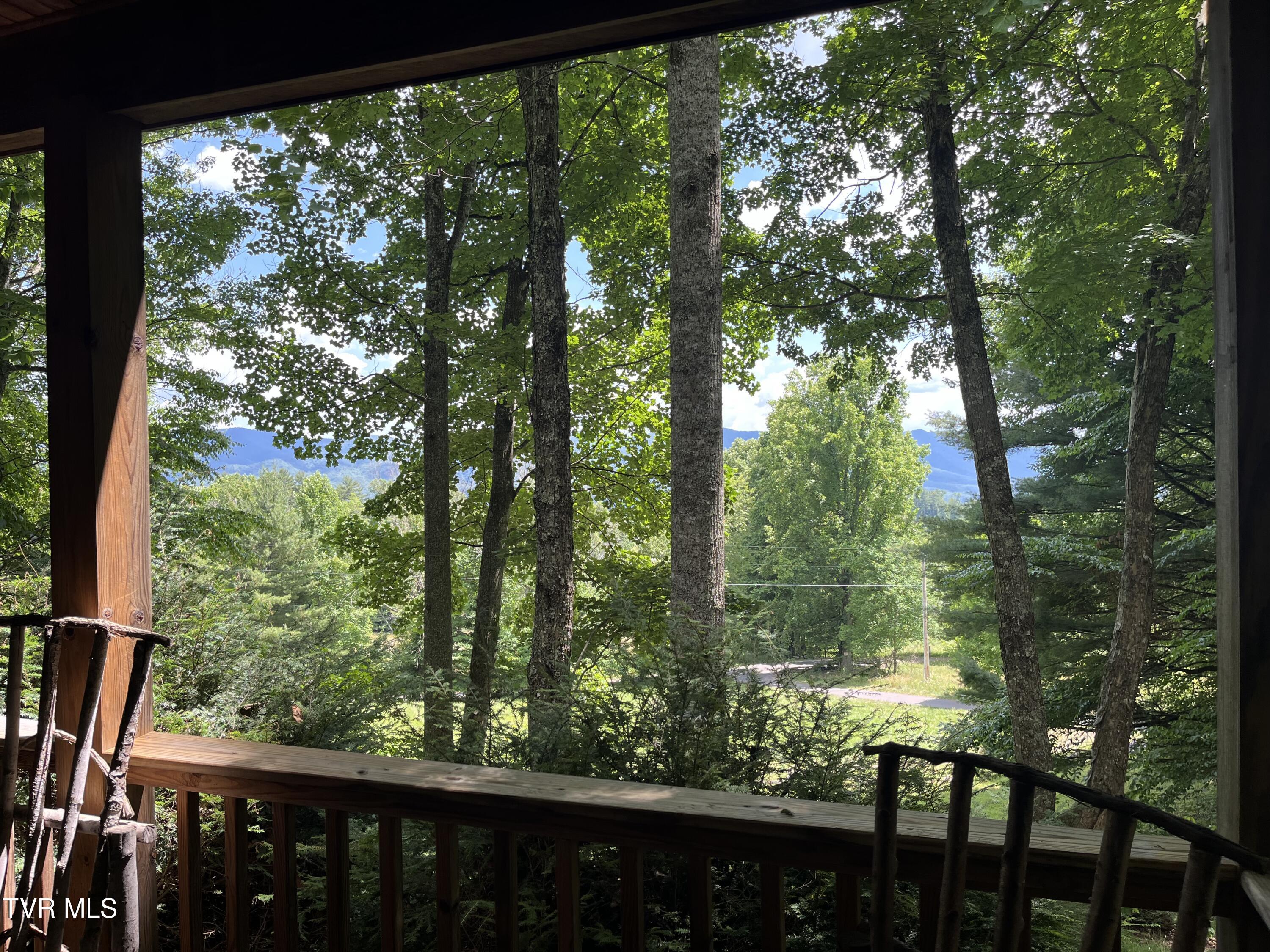 128 Overlook Lane, Mountain City, Tennessee image 7