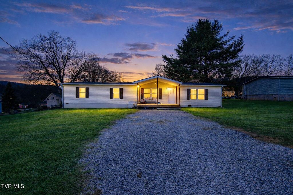 Photo of 35 Windsor Street, Mosheim, TN 37818 (MLS # 9991839)