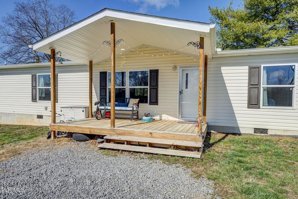 Photo of 35 Windsor Street, Mosheim, TN 37818 (MLS # 9991839)