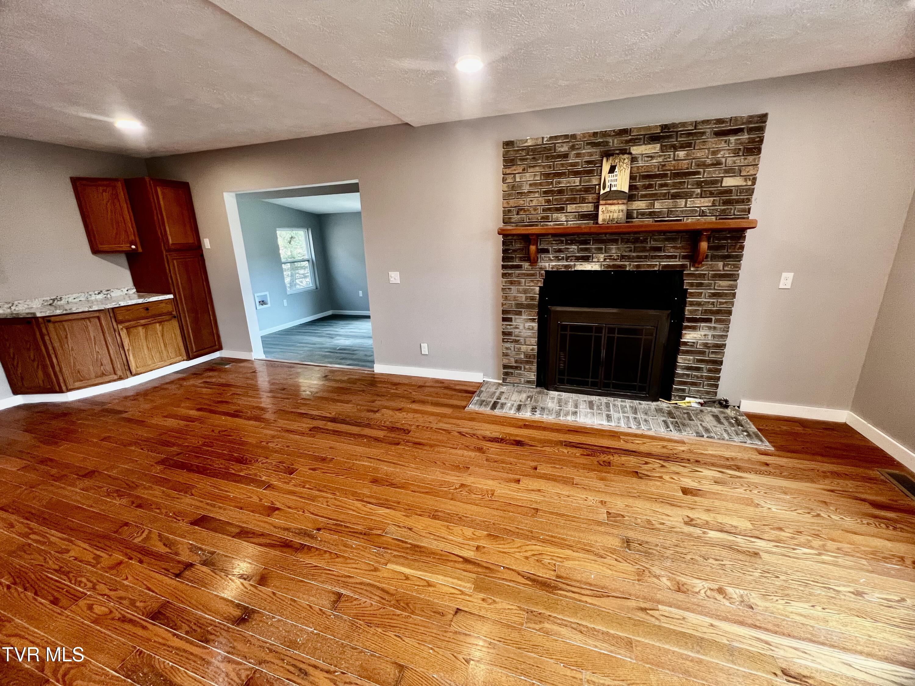 1393 Caney Valley Loop, Surgoinsville, Tennessee image 18