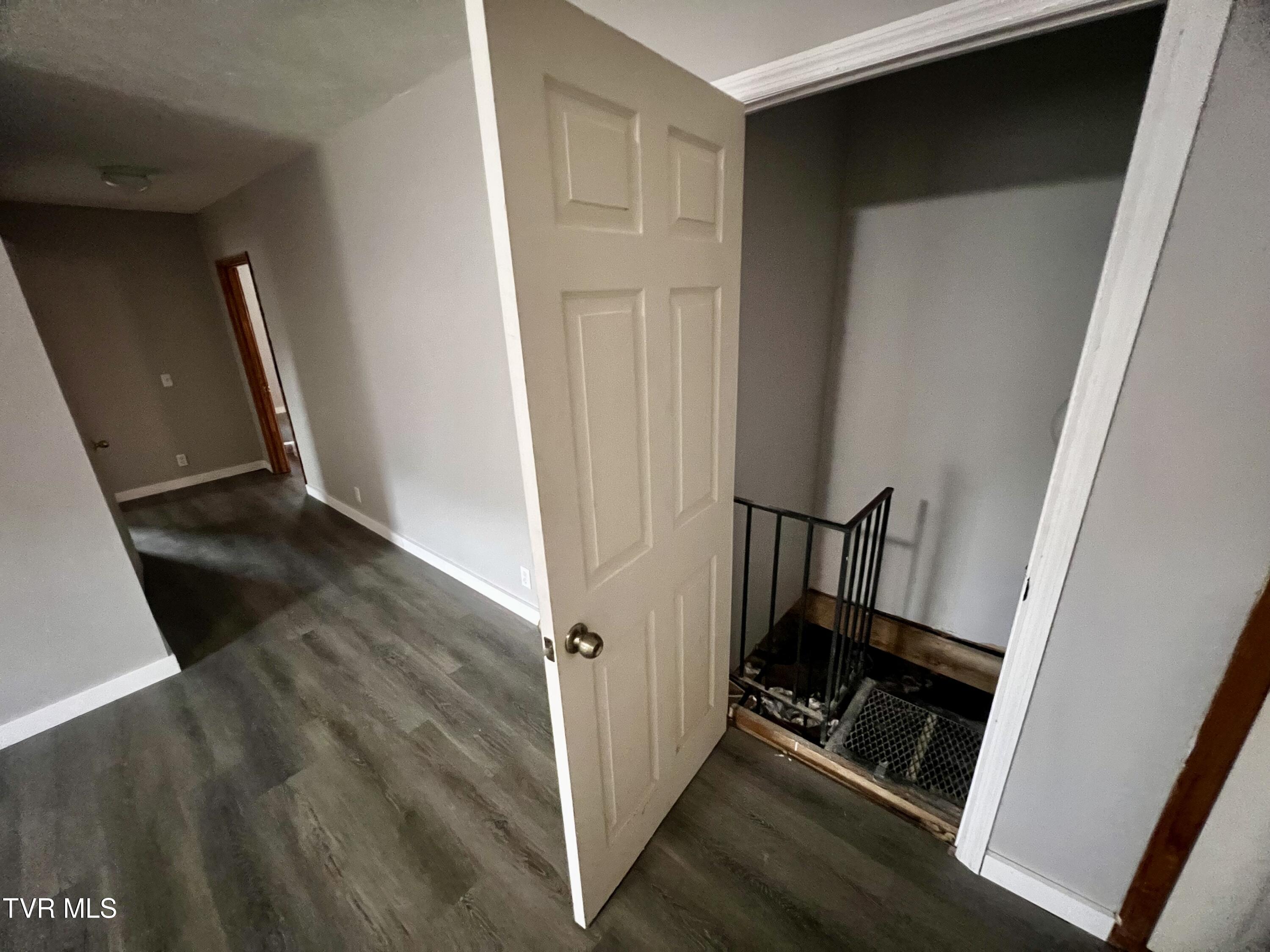 1393 Caney Valley Loop, Surgoinsville, Tennessee image 36