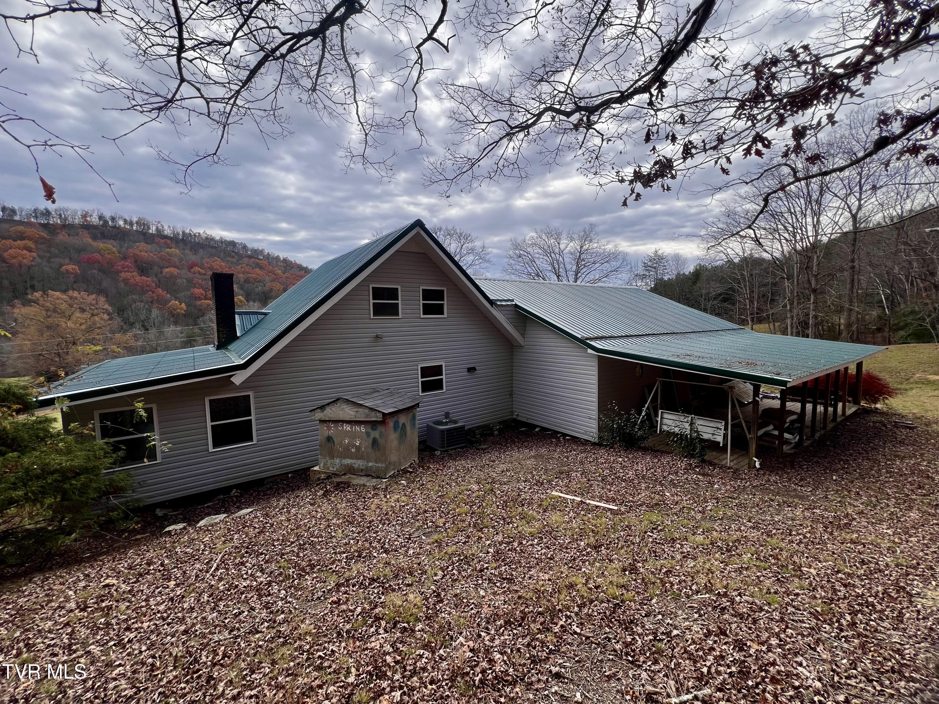 1393 Caney Valley Loop, Surgoinsville, Tennessee image 14