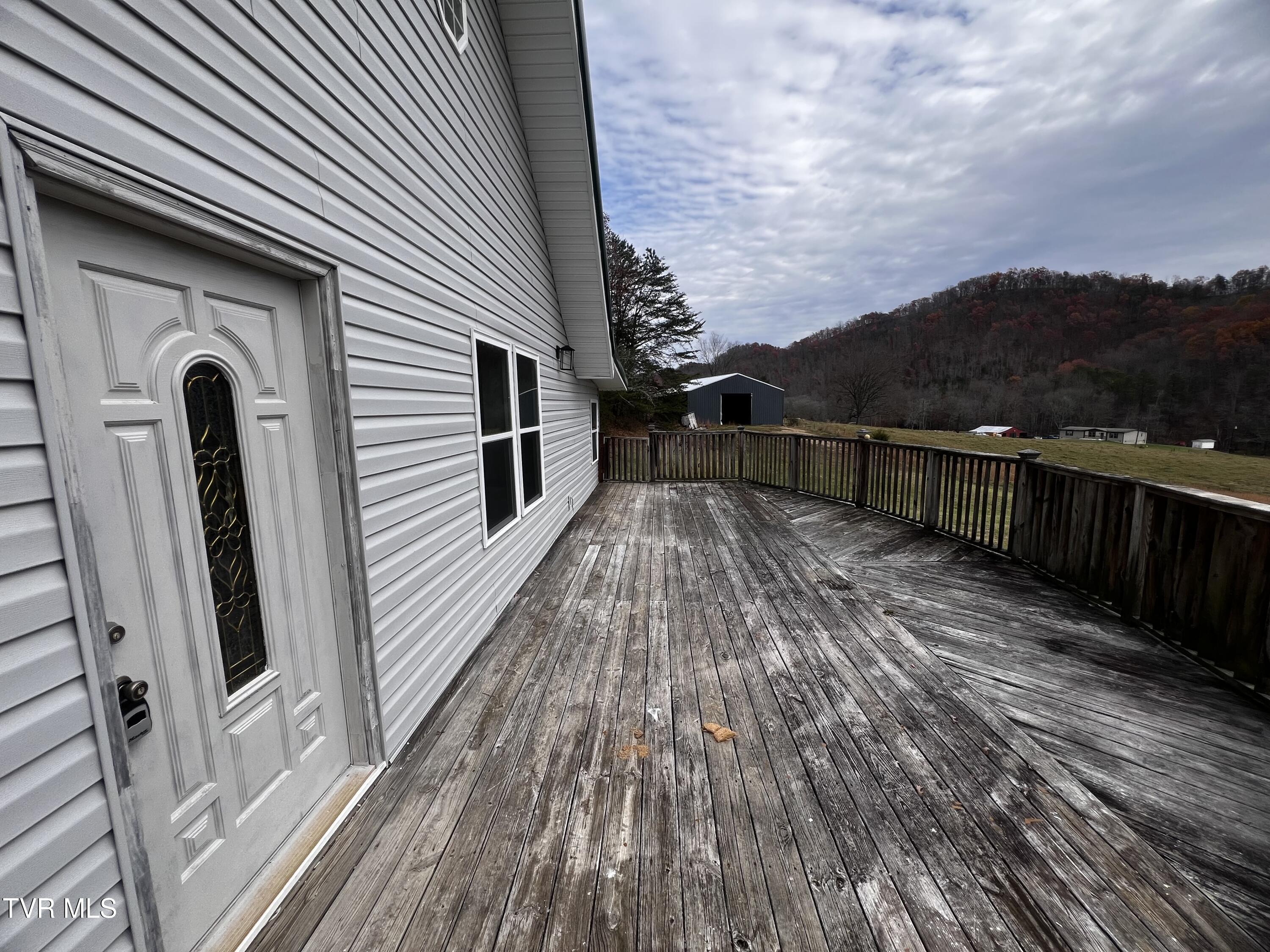 1393 Caney Valley Loop, Surgoinsville, Tennessee image 15