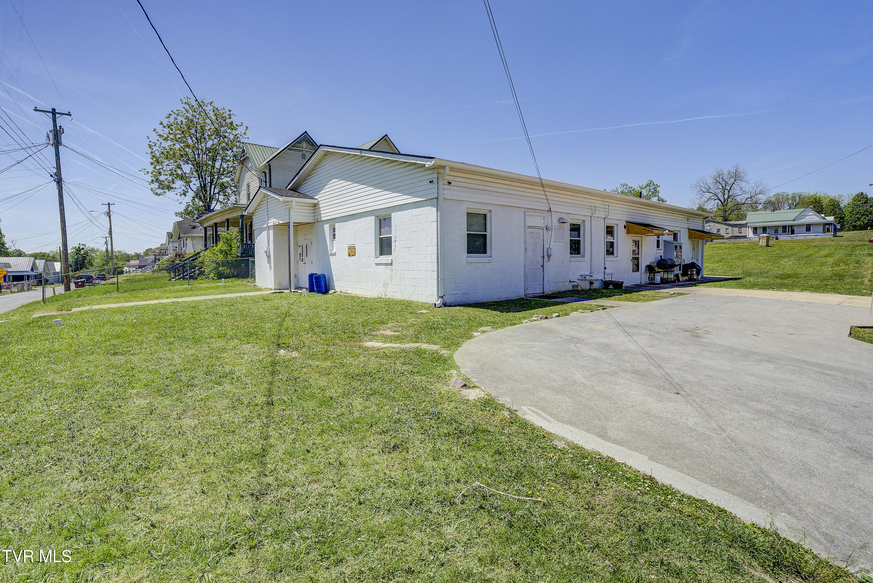 300 West Chilhowie Avenue