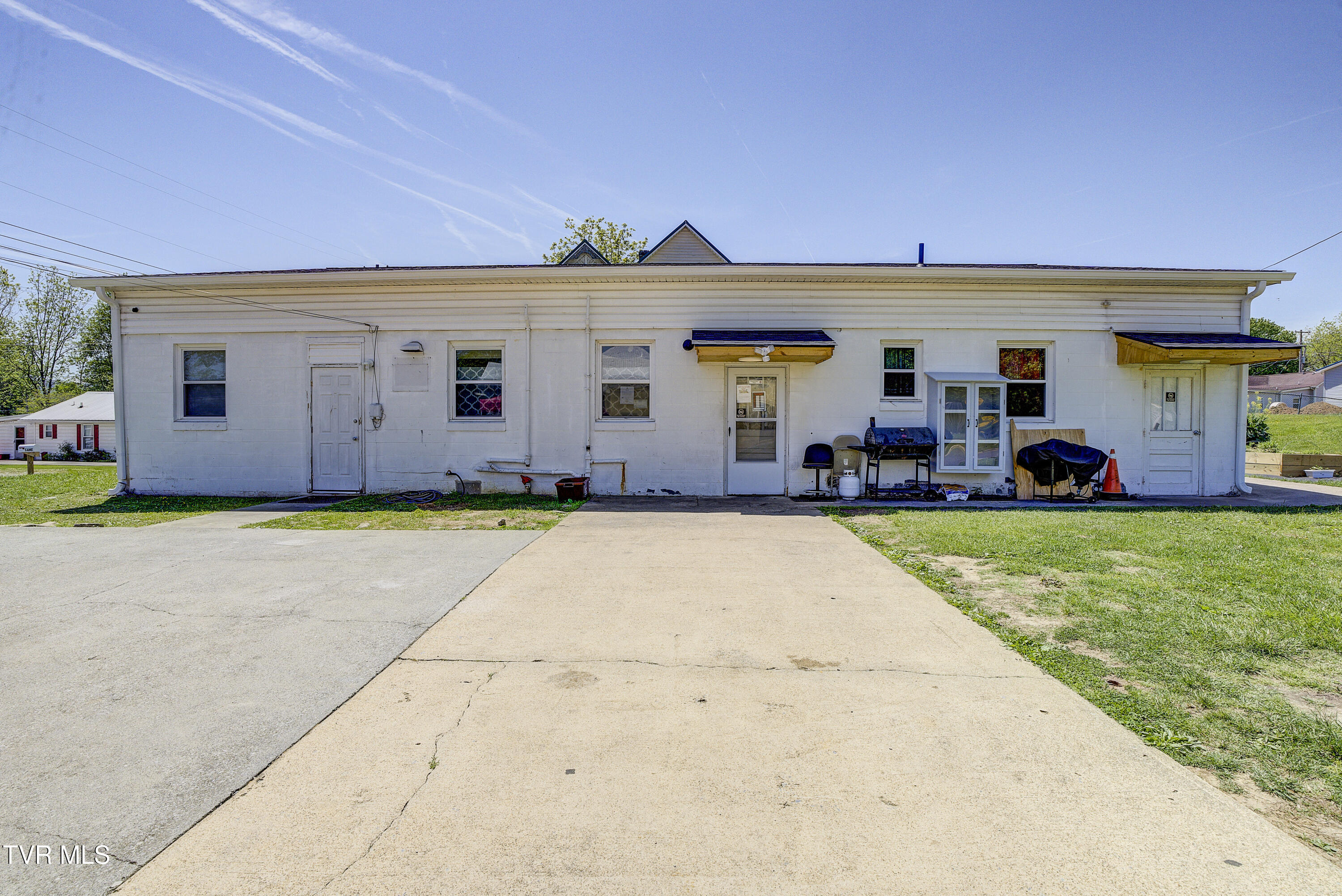 300 West Chilhowie Avenue