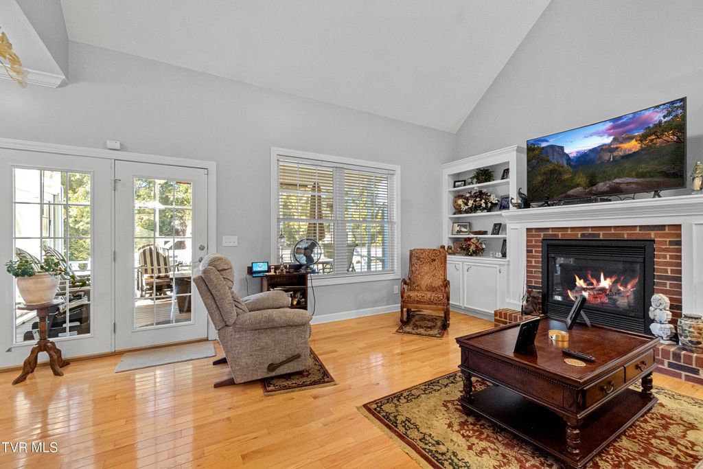 Photo of 14 Ridgefield Court, Greeneville, TN 37745 (MLS # 9990493)