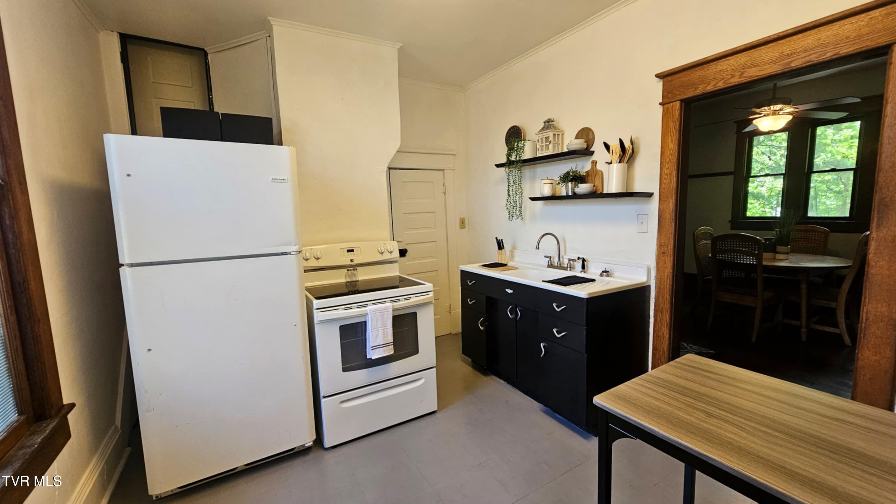 736 The Terrace Street, Norton, Virginia image 15