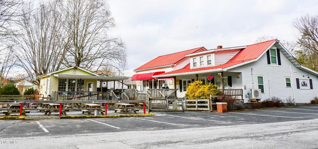 Photo of 409 Fritz Street Street, Damascus, VA 24236 (MLS # 9990265)