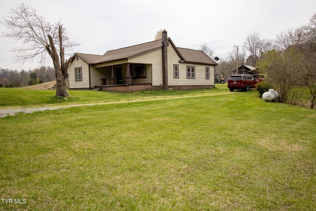 Photo of 2911 Kingdom Road, Duffield, VA 24244 (MLS # 9992665)