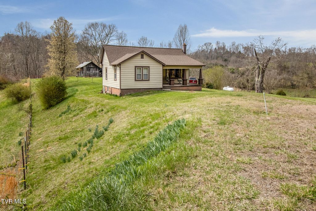 Photo of 2911 Kingdom Road, Duffield, VA 24244 (MLS # 9992665)