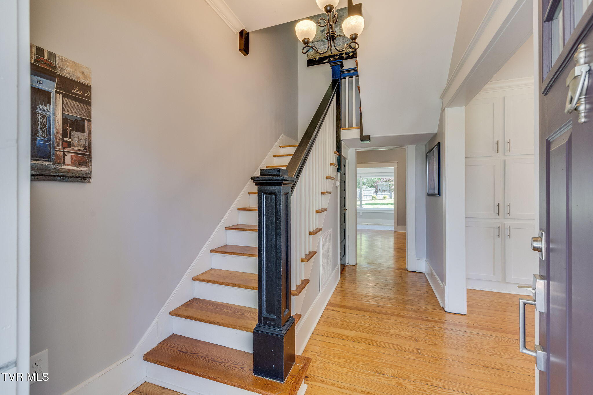 107 West Chestnut Street