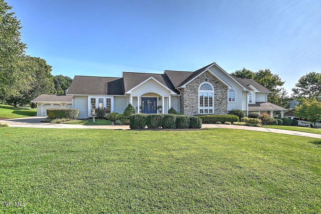 Photo of 414 Carter Hill Road, Piney Flats, TN 37686 (MLS # 10000112)