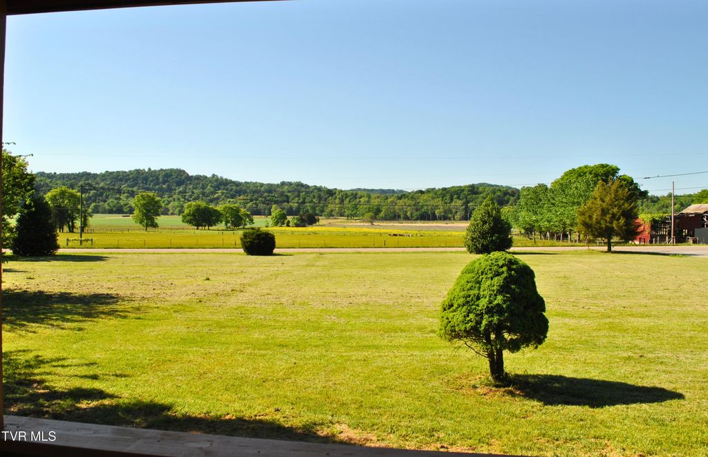 Photo of 110 Chinquapin Lane, Jonesborough, TN 37659 (MLS # 9994539)