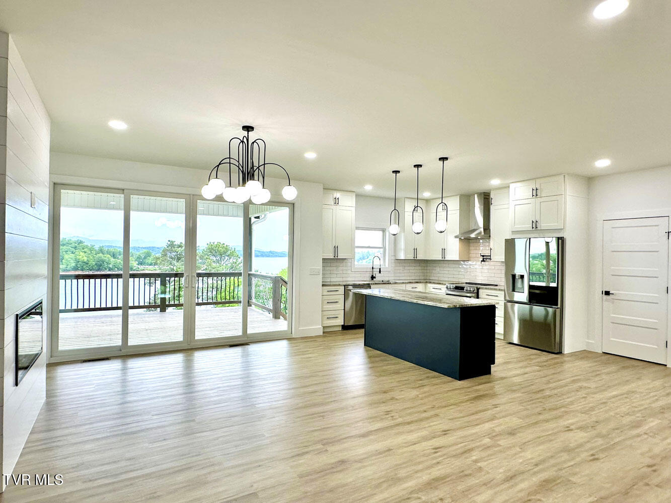 403 Hampton Way, Dandridge, Tennessee image 3