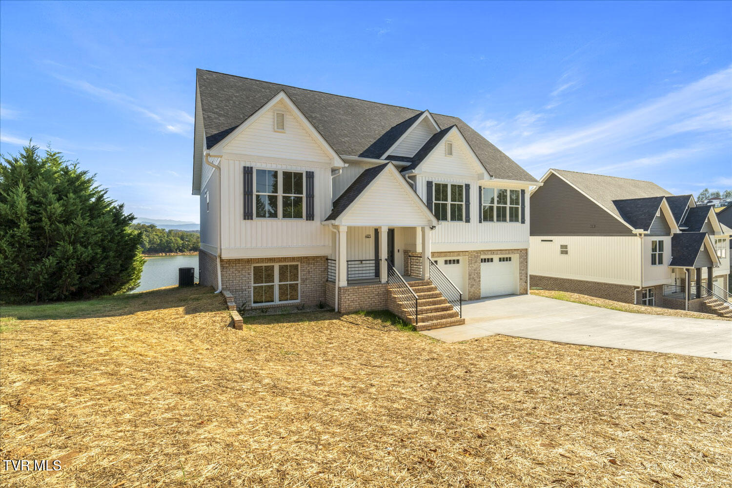403 Hampton Way, Dandridge, Tennessee image 2