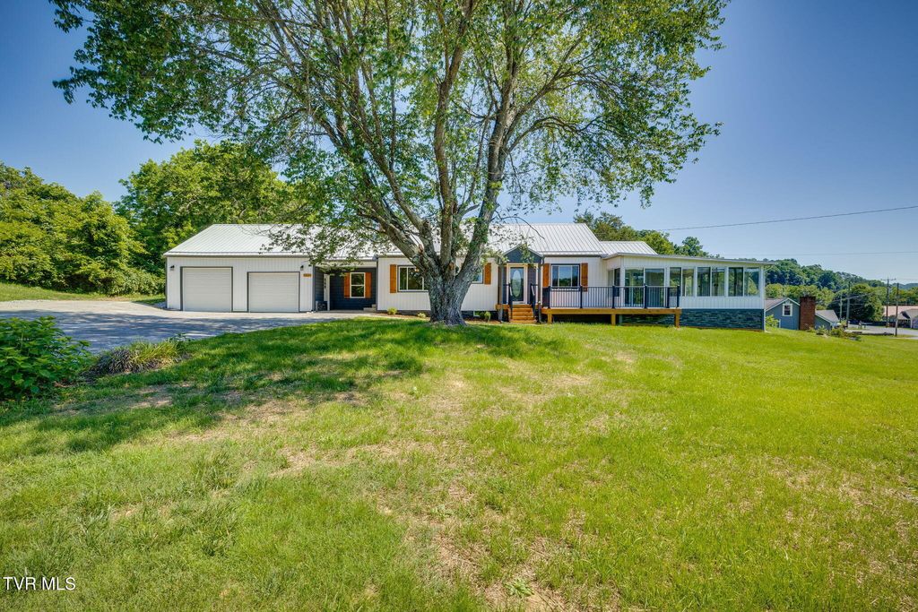 Photo of 104 Rosemont Street, Kingsport, TN 37660 (MLS # 9996462)