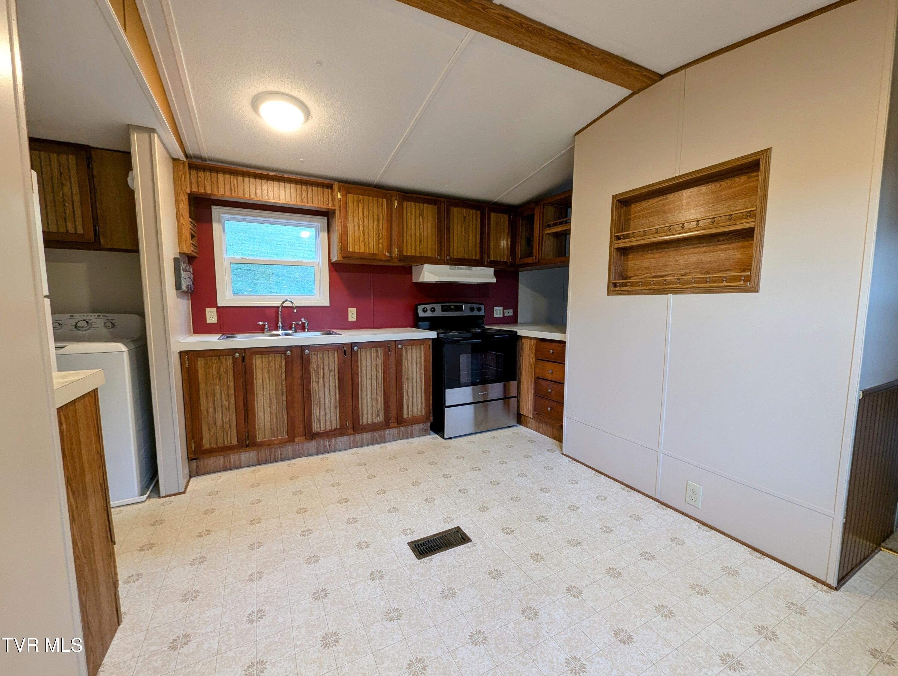 125 Atkins Drive, Elizabethton, Tennessee image 34