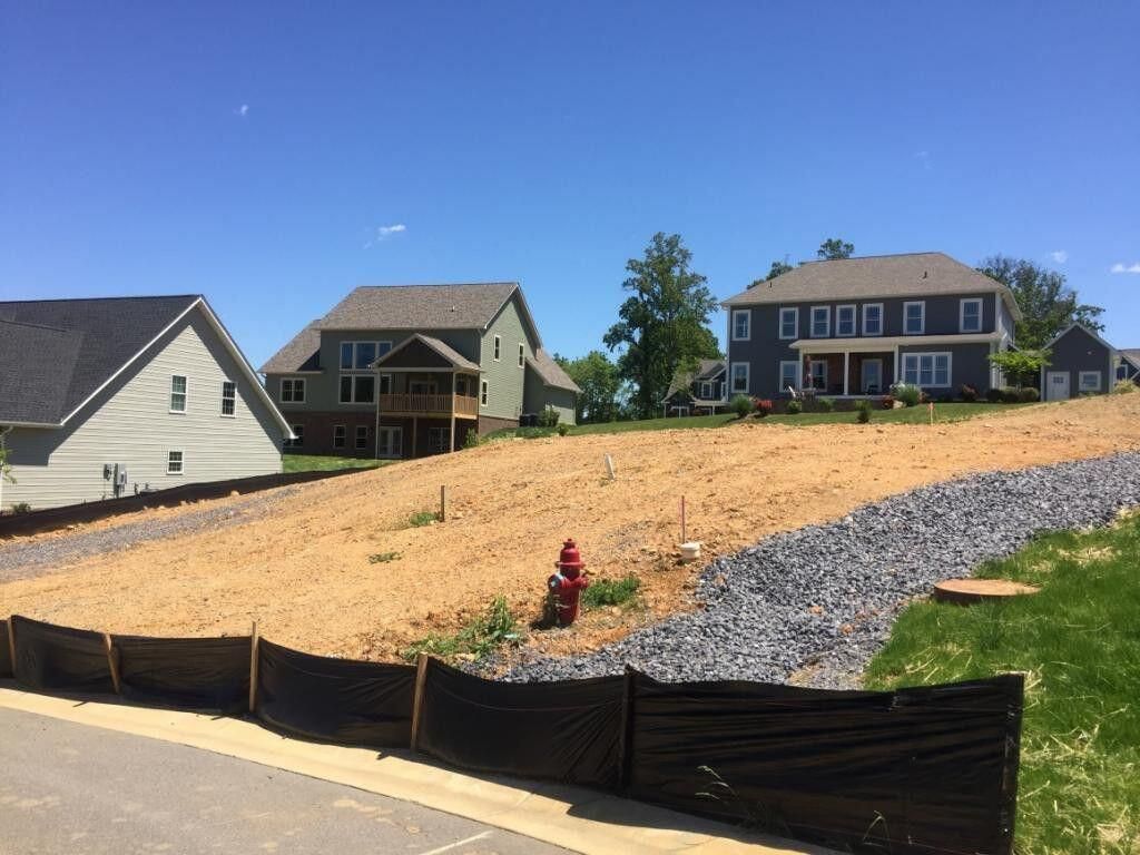 Photo of 2580 Bridgeforth Crossing, Kingsport, TN 37664 (MLS # 9982372)