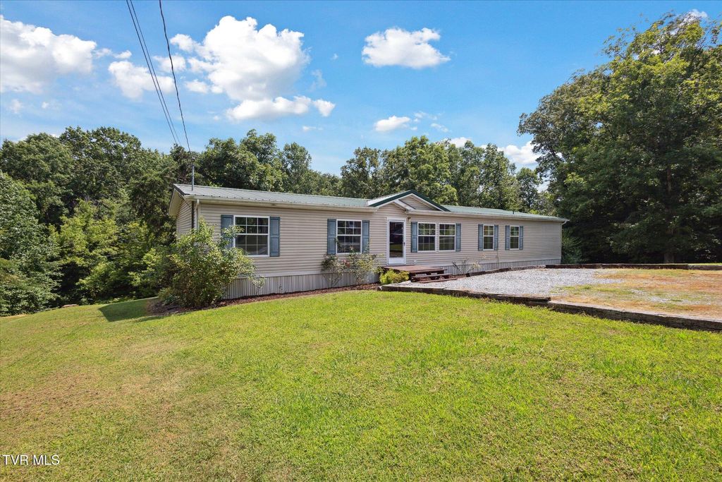 Photo of 4035 Ridge Road, Kingsport, TN 37660 (MLS # 9983103)