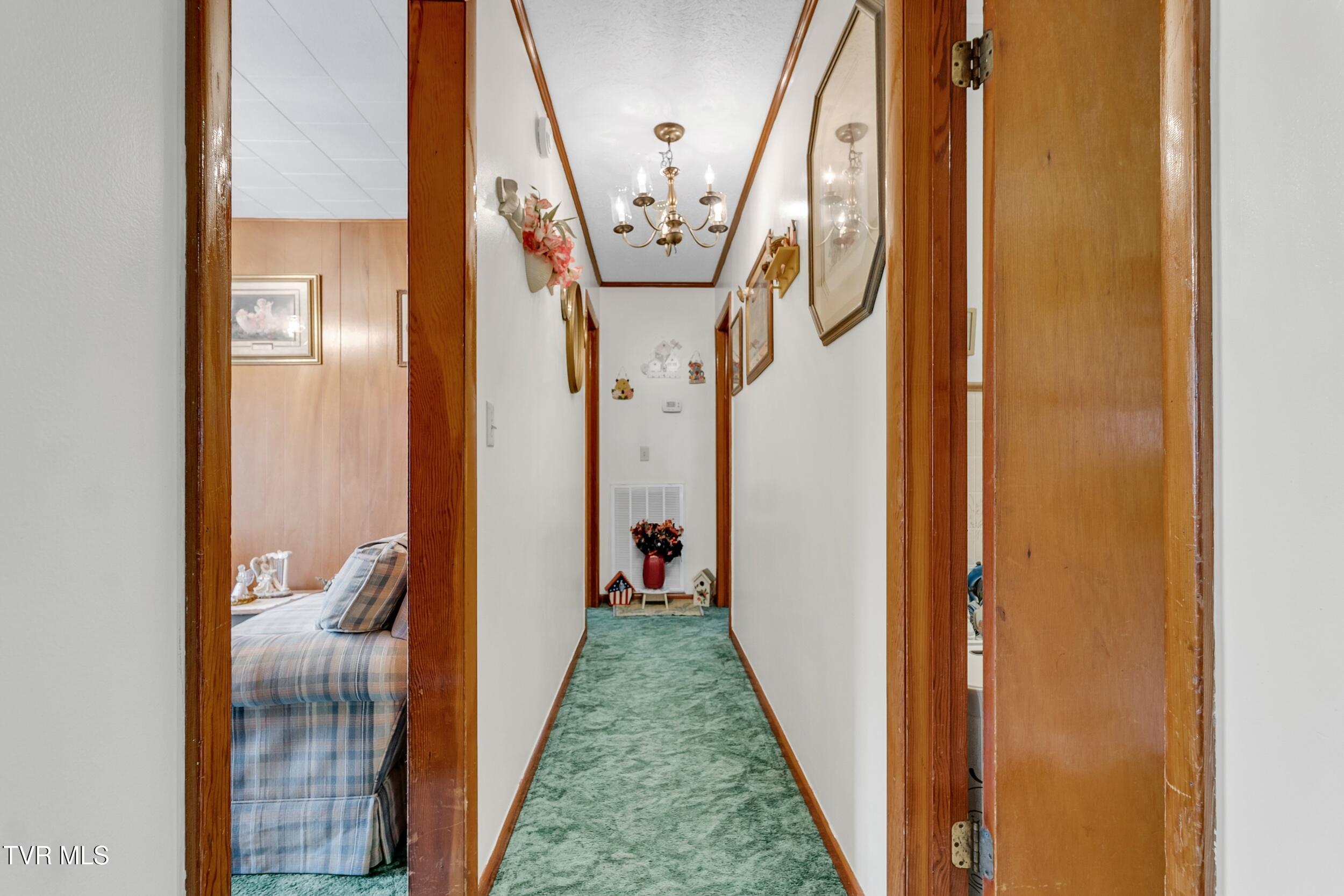 1095 Stonebruise Road, Lebanon, Virginia image 10