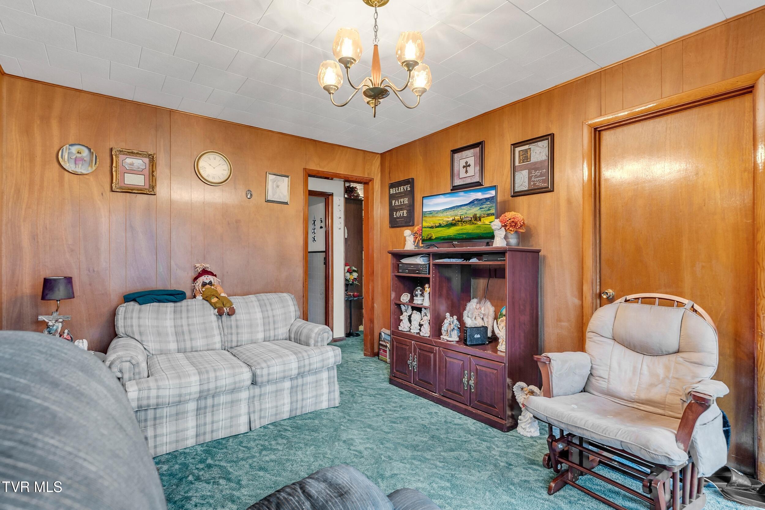 1095 Stonebruise Road, Lebanon, Virginia image 9