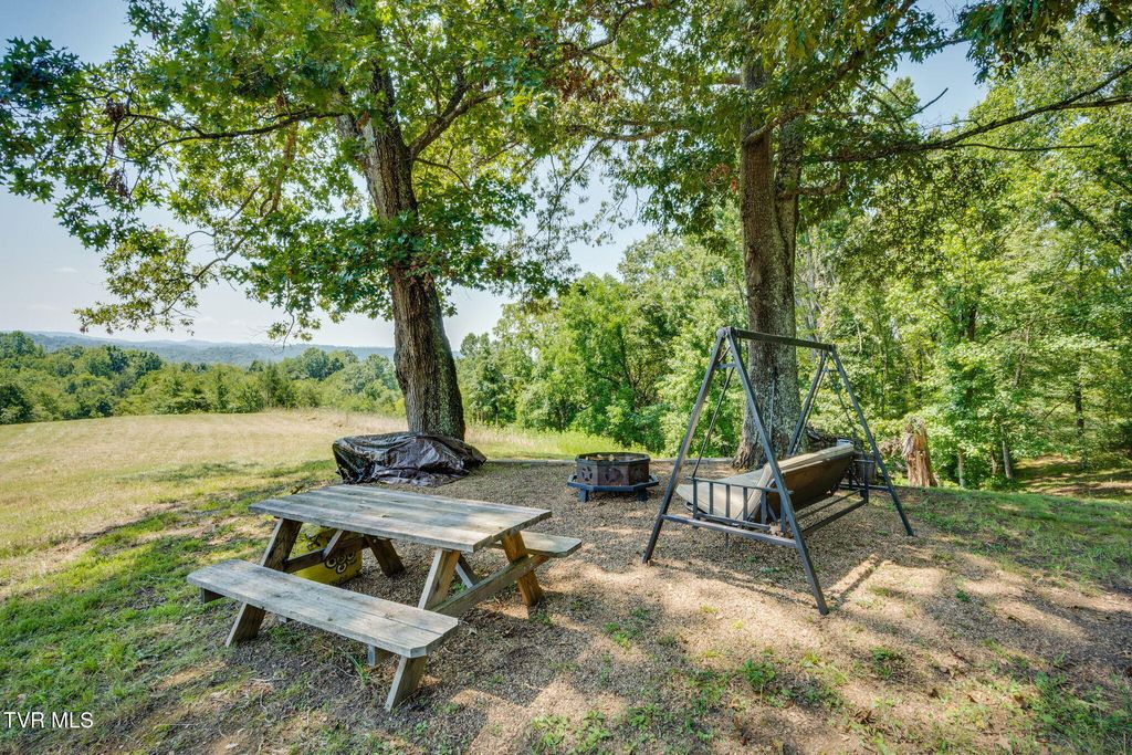 Photo of 120 Richards Road, Rogersville, TN 37857 (MLS # 9983703)