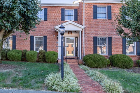 Photo of 2734 Oakland Avenue #Apt F60, Johnson City, TN 37601 (MLS # 10002367)