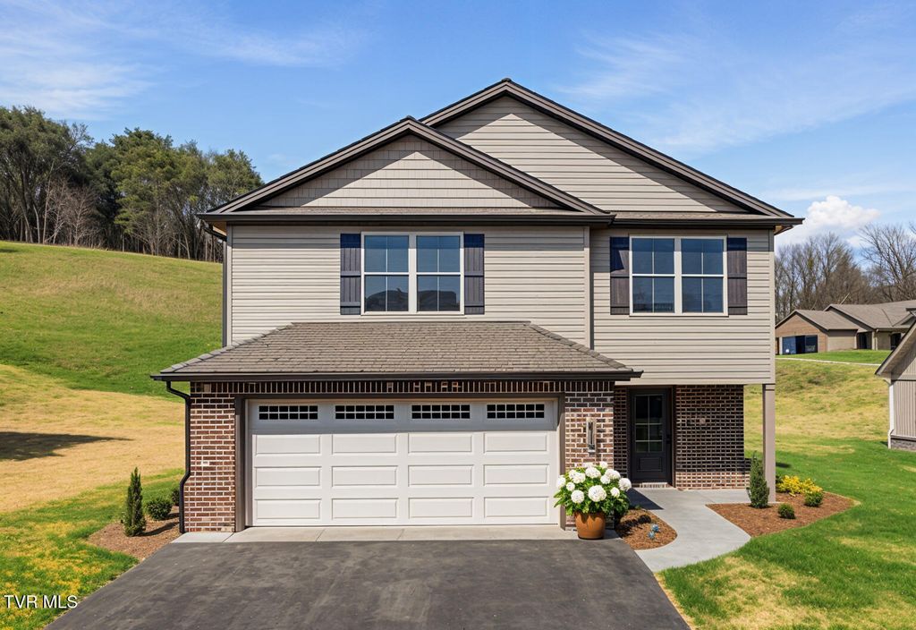 Photo of 614 Cherry Marie Drive, Jonesborough, TN 37659 (MLS # 9989137)