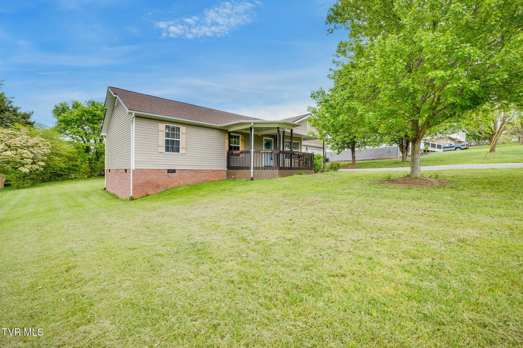 111 Glen Ayre Drive, Johnson City, Tennessee image 3