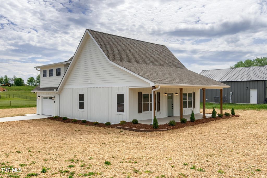 Photo of 50 Emperor Lane, Greeneville, TN 37743 (MLS # 9990508)
